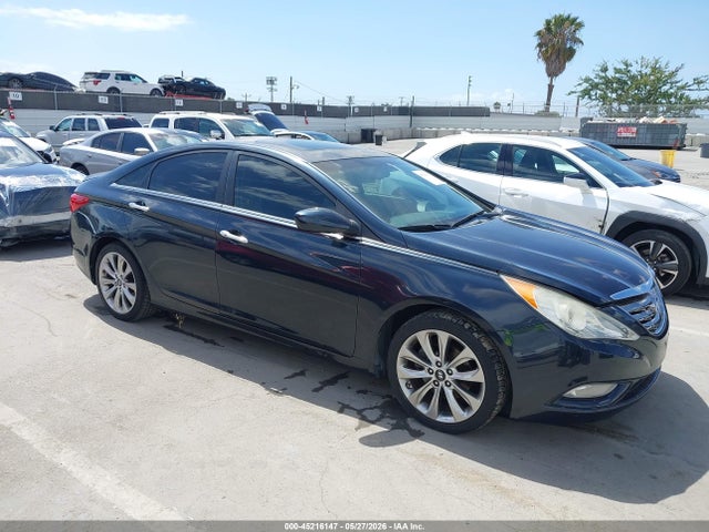 Salvage Hyundai SONATA Image