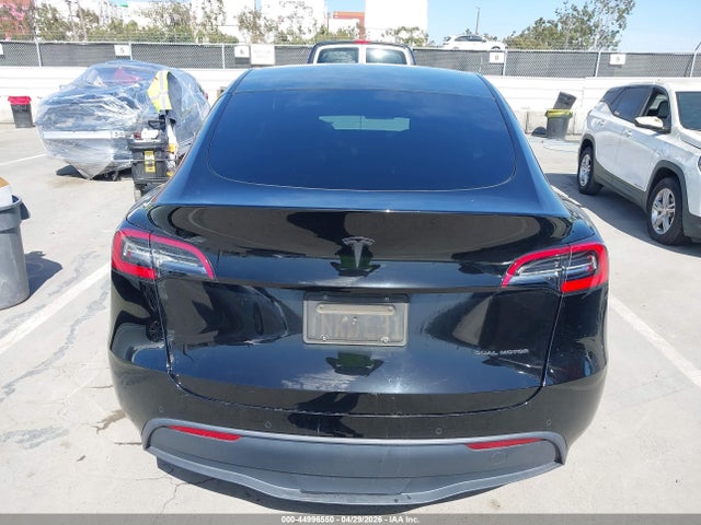 Tesla Model Y Long Range Dual Motor All-wheel Drive