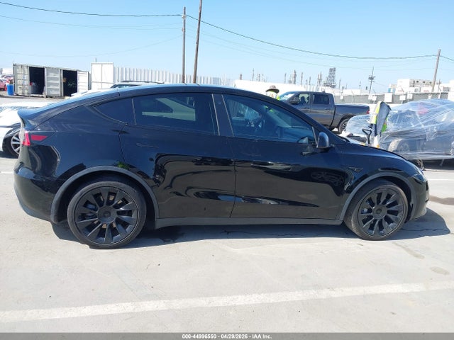 Tesla Model Y Long Range Dual Motor All-wheel Drive