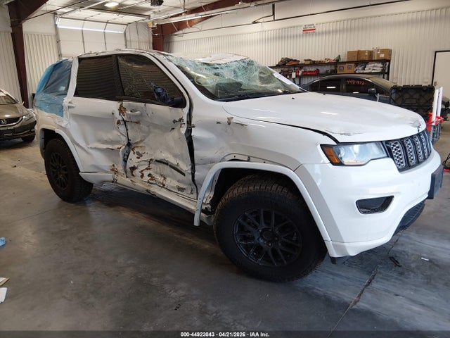 Salvage Jeep Grand Cherokee Image