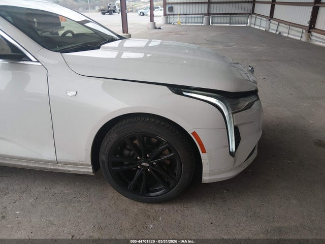 Cadillac CT4 Luxury Rwd