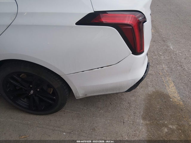 Cadillac CT4 Luxury Rwd