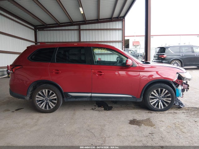 Mitsubishi Outlander Se