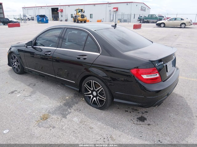 Mercedes-Benz C-Class Sport