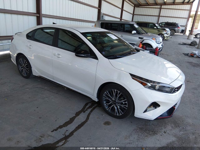 Salvage Kia Forte Image