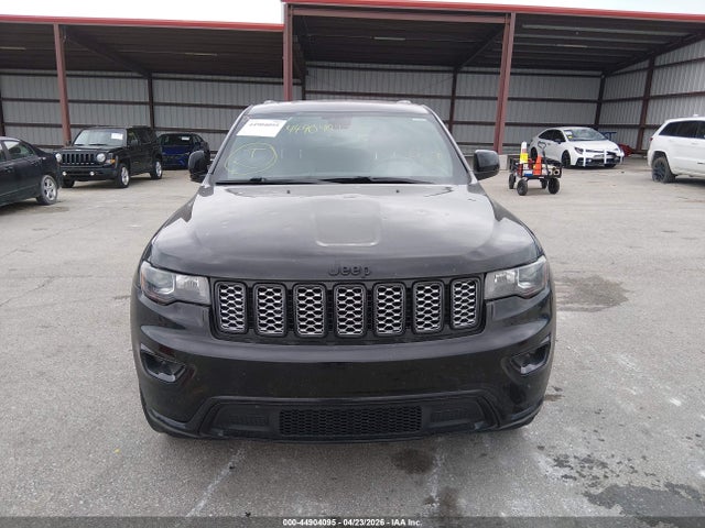 Jeep Grand Cherokee Altitude 4x4