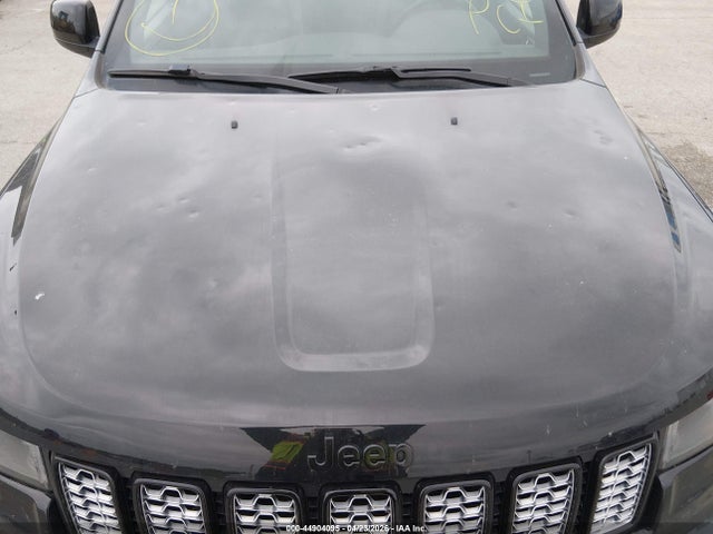 Jeep Grand Cherokee Altitude 4x4