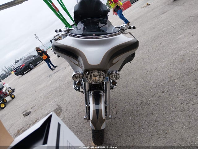 Harley-Davidson Flhtcuse Cvo Ultra Cls Electra Gld