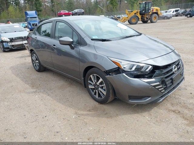 Salvage Nissan Versa Image