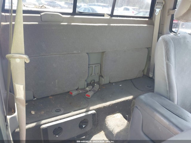 Toyota Tacoma Base V6