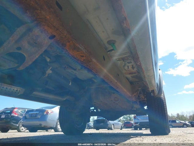Toyota Tacoma Base V6