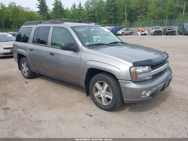 Salvage Chevrolet Trailblazer Image