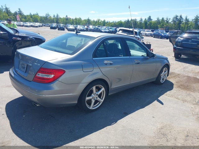 Mercedes-Benz C-Class Luxury 4matic