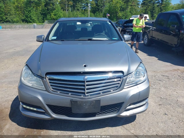 Mercedes-Benz C-Class Luxury 4matic