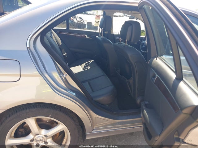 Mercedes-Benz C-Class Luxury 4matic