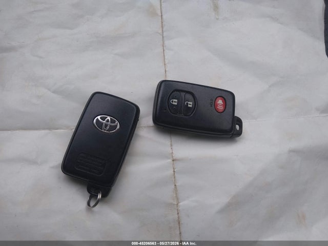 Toyota Prius Iv