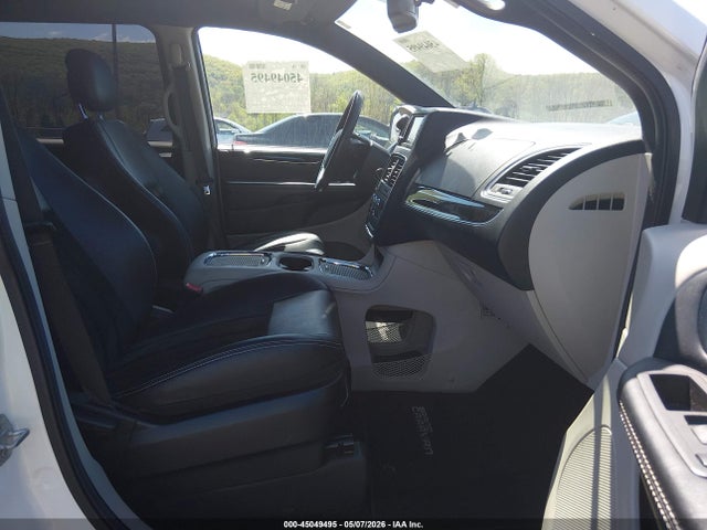 Dodge Grand Caravan Sxt