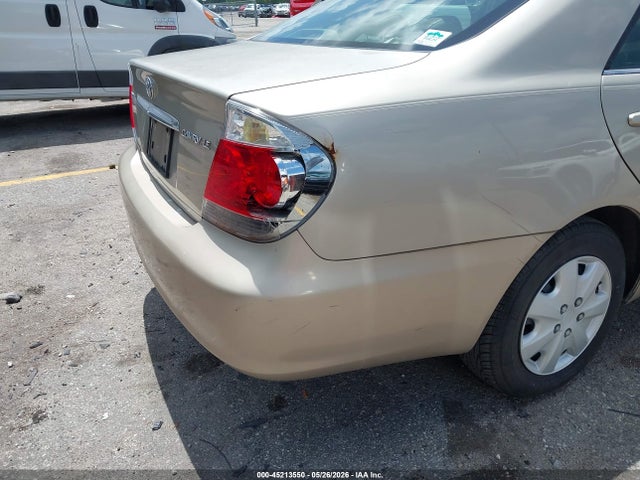 Toyota Camry Le