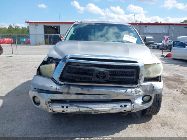Toyota Tundra Grade 5.7l V8