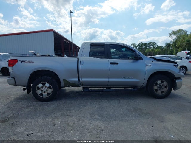 Toyota Tundra Grade 5.7l V8
