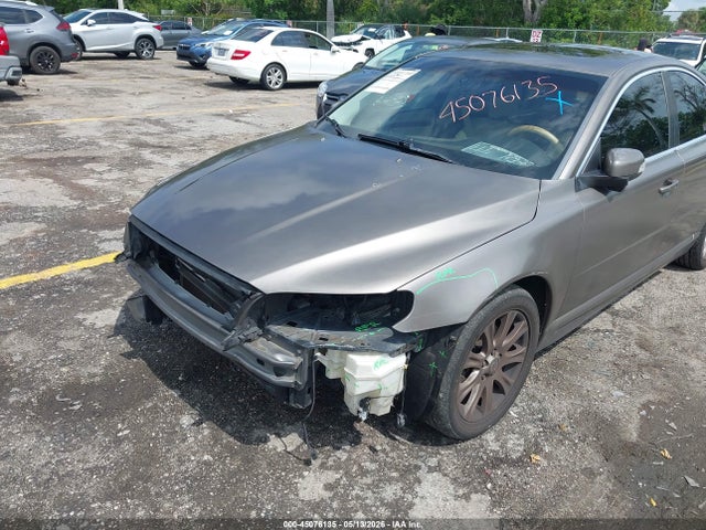 Volvo S80 3.2