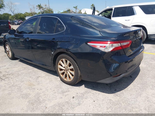 Toyota Camry Le