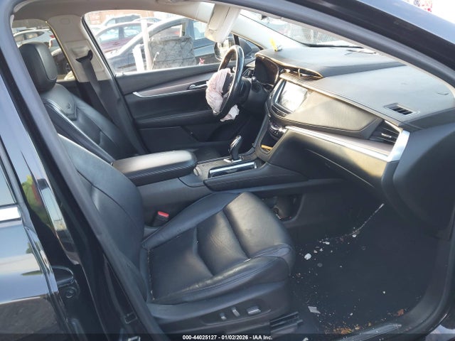 Cadillac XT5 Luxury