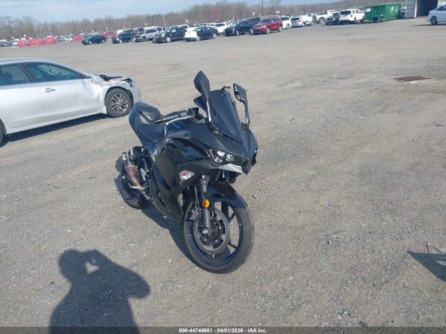 Salvage Kawasaki Ex500 Image