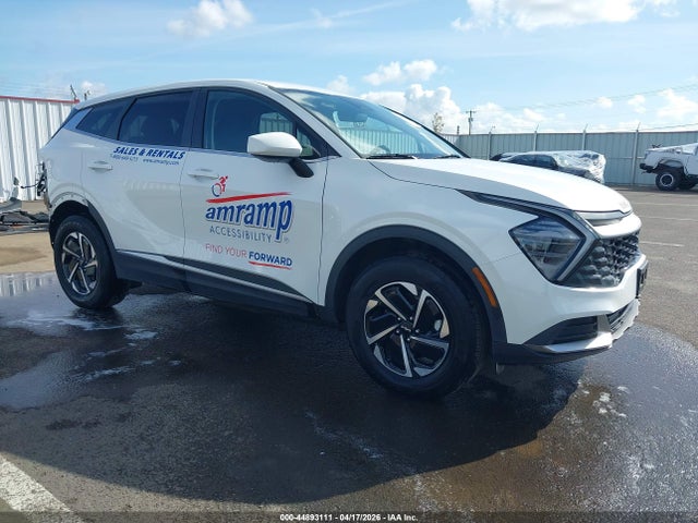 Salvage Kia Sportage Image