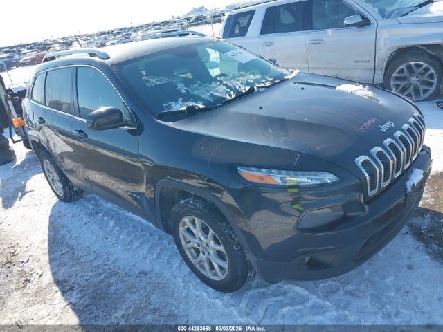 Salvage Jeep Cherokee Image