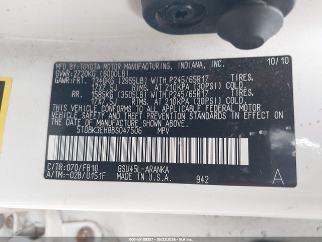 Toyota Highlander Base V6