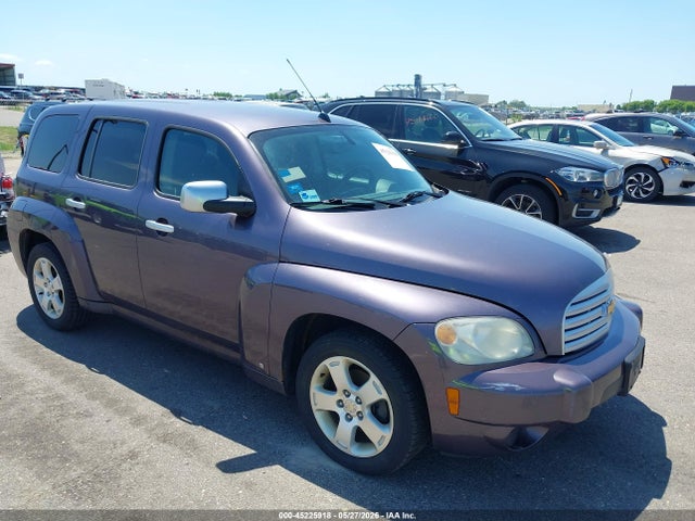 Salvage Chevrolet HHR Image