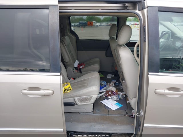 Chrysler Town & Country Touring