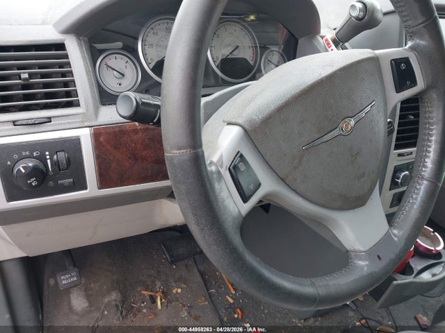 Chrysler Town & Country Touring