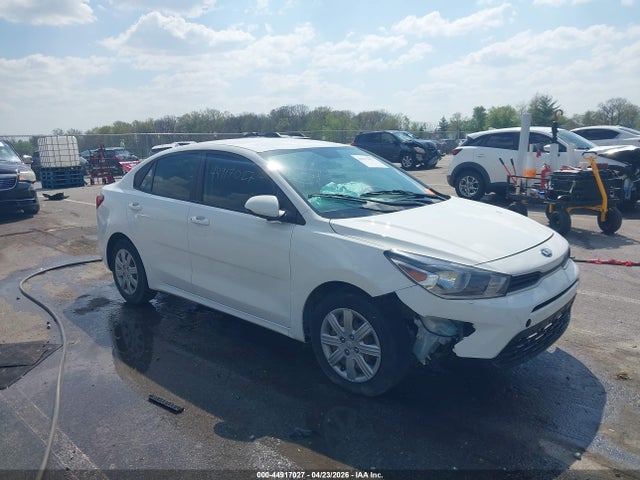 Salvage Kia Rio Image