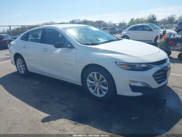 Salvage Chevrolet Malibu Image