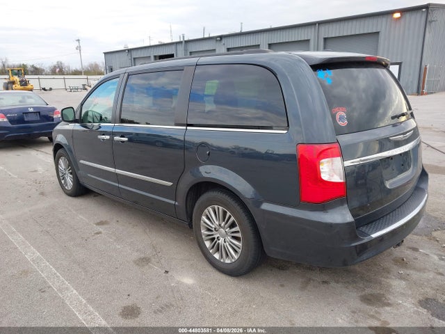 Chrysler Town & Country Touring-l