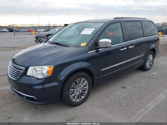 Chrysler Town & Country Touring-l