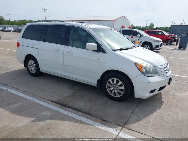 Salvage Honda Odyssey Image