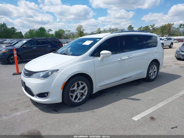 Chrysler Pacifica Touring L Plus
