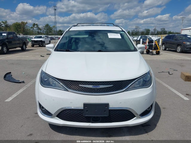Chrysler Pacifica Touring L Plus