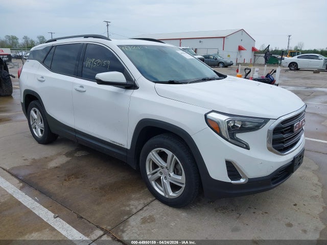 Salvage GMC Terrain Image