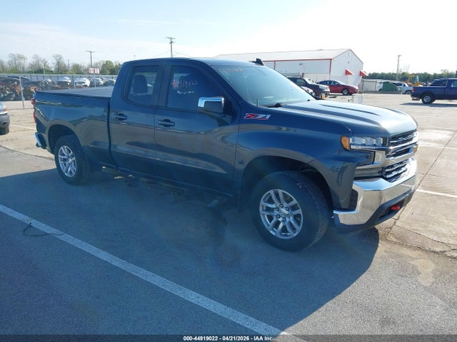 Salvage Chevrolet Silverado 1500 Image