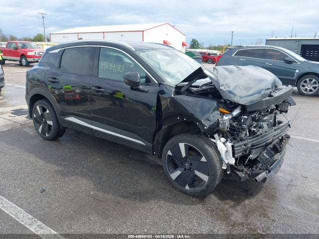 Salvage Nissan Kicks Image