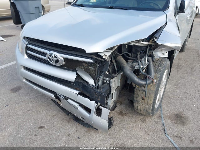 Toyota RAV4 Limited
