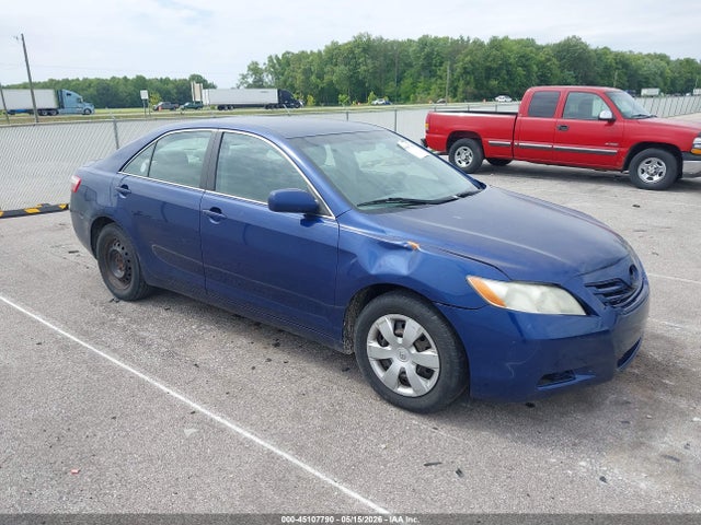 Salvage Toyota Camry Image