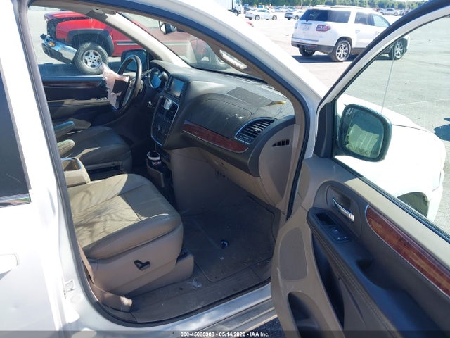 Chrysler Town & Country Touring-l