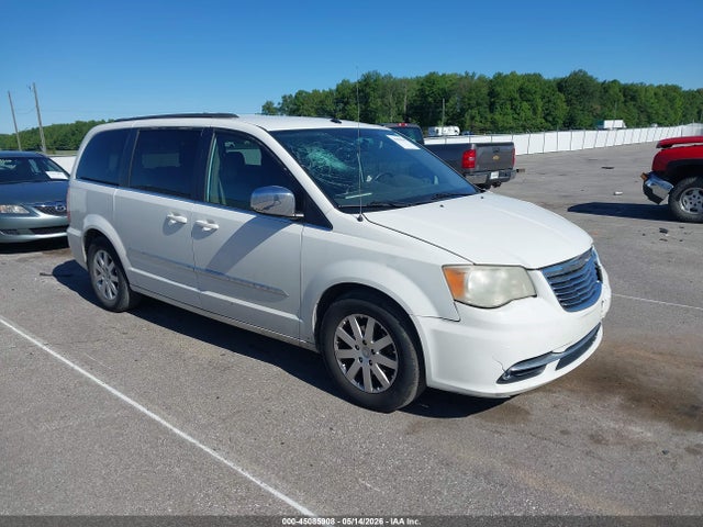 Salvage Chrysler Town & Country Image