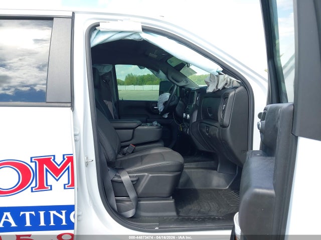 General Motors Sierra 2500HD , Long Bed, Pro, Rwd