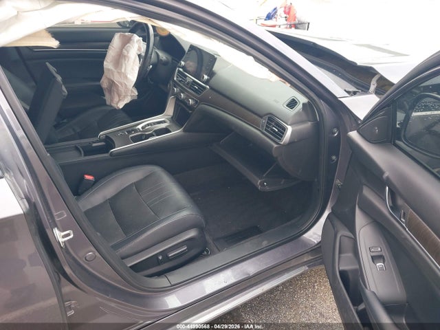 Honda Accord Touring 2.0t